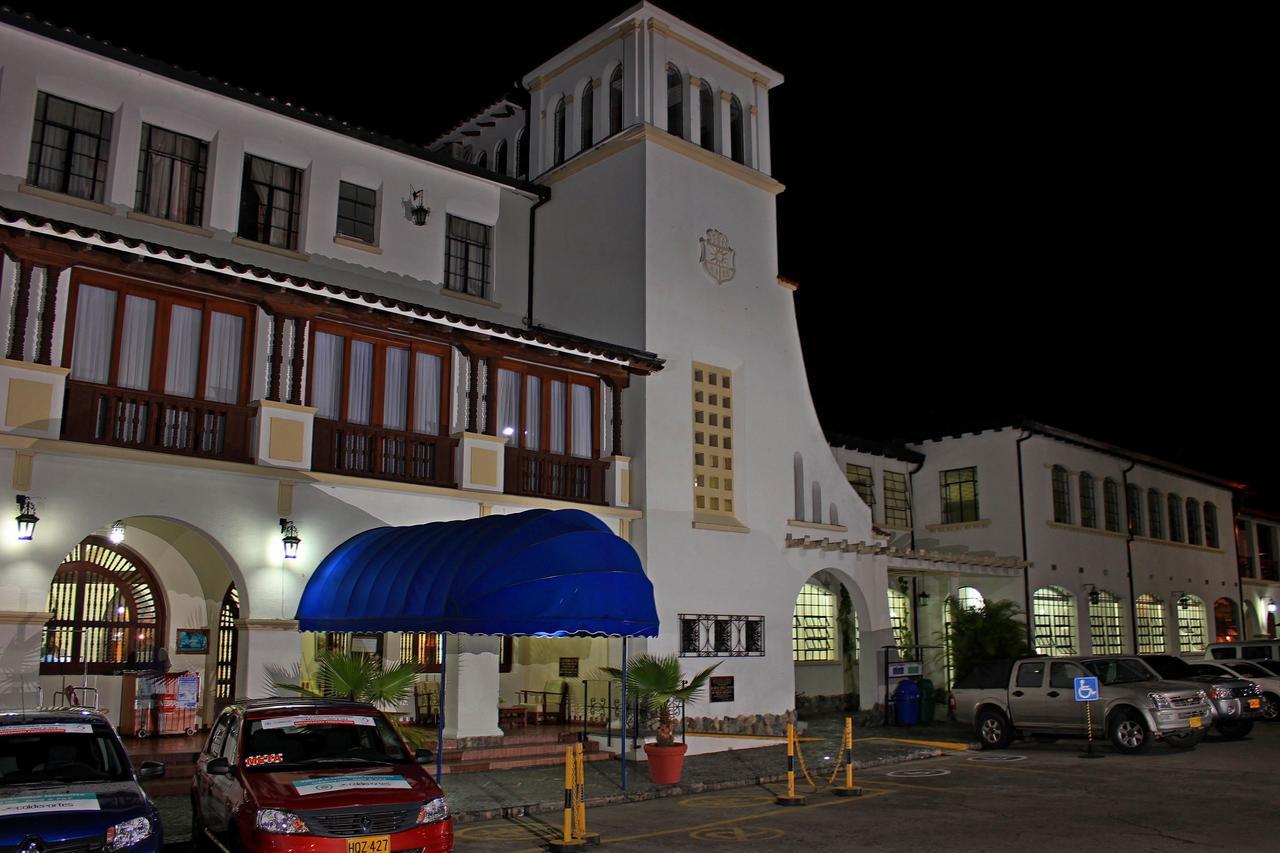 Hotel Guadalajara Buga Eksteriør bilde
